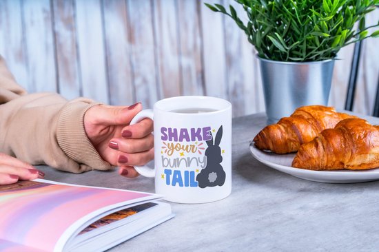 Tasse de Pâques ShakeYourBunnyTail | Cadeau de Pâques | Pâques | Décoration de Pâques | Décoration de Pasen | Cadeaux drôles | Tasse de café | Gobelet à café | Tasse à thé | Tasse de thé