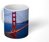 Mok - Golden Gate Bridge verlicht in de avond - 350 ML - Beker - Uitdeelcadeautjes