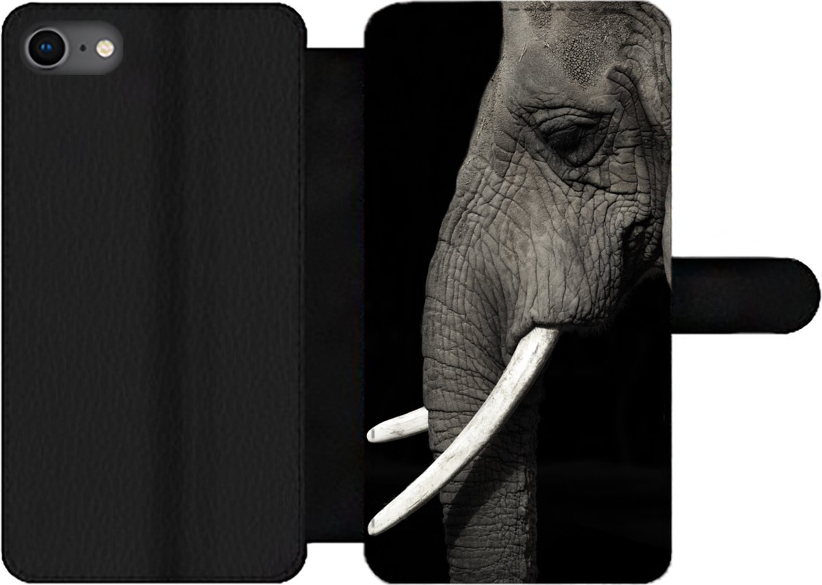Telefoonhoesje Geschikt voor iPhone SE 2020 telefoonhoesje - Olifant - Dier - Slagtand - Met vakjes - Wallet case met magneetsluiting