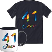 41 Jaar Vrolijke Verjaadag T-shirt met mok giftset Zwart | Verjaardag cadeau pakket set | Grappig feest shirt Heren – Dames – Unisex kleding | Koffie en thee mok | Maat XL
