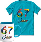 67 Jaar Vrolijke Verjaadag T-shirt met mok giftset Blauw | Verjaardag cadeau pakket set | Grappig feest shirt Heren – Dames – Unisex kleding | Koffie en thee mok | Maat S