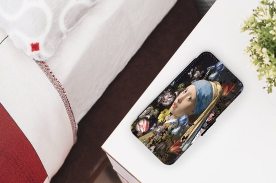 Bookcase Convient pour étui de téléphone iPhone 11 Pro Max - Fille avec une boucle d'oreille en perle - Johannes Vermeer - Fleurs - Avec compartiments - Étui portefeuille avec fermeture magnétique