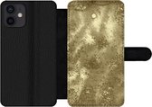 Bookcase iPhone 12 telefoonhoesje - Goud - Glitter - Structuur - Met vakjes - Wallet case met magneetsluiting