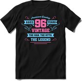 96 Jaar Legend - Feest kado T-Shirt Heren / Dames - Licht Blauw / Licht Roze - Perfect Verjaardag Cadeau Shirt - grappige Spreuken, Zinnen en Teksten. Maat 3XL