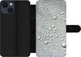 Bookcase Geschikt voor iPhone 13 telefoonhoesje - Metaal - Water - Grijs - Met vakjes - Wallet case met magneetsluiting
