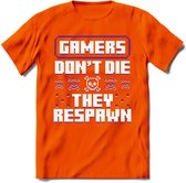 Gamers don't die pixel T-shirt | Paars | Gaming kleding | Grappig game verjaardag cadeau shirt Heren – Dames – Unisex | - Oranje - 3XL