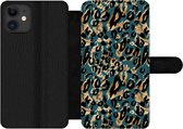 Bookcase Geschikt voor iPhone 12 Pro telefoonhoesje - Panterprint - Zwart - Bruin - Turquoise - Met vakjes - Wallet case met magneetsluiting