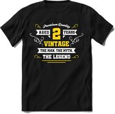 2 Jaar Legend - Feest cadeau kinder T-Shirt Jongens - Wit / Geel - Perfect Verjaardag Cadeau Shirt - grappige Spreuken, Zinnen en Teksten. Maat 128