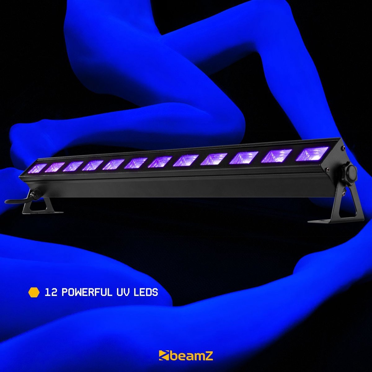 Blacklight BeamZ BUV123 LED blacklight bar met 12x 3W UV LED's