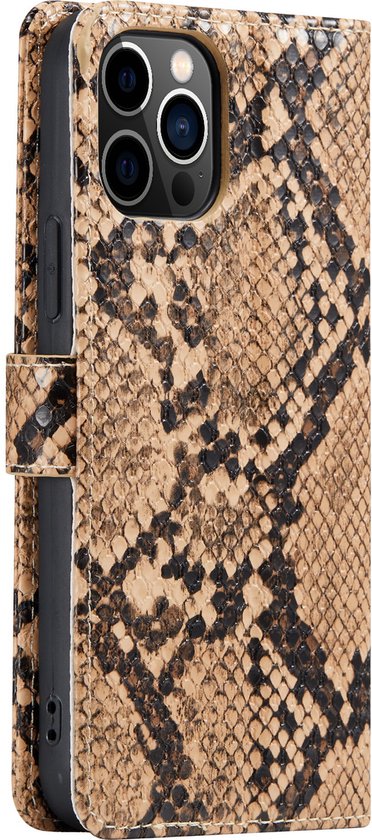 Apple iPhone 13 Pro Casemania Case Beige - Luxe Tuyaux Wallet Book Case - Porte-cartes et languette magnétique