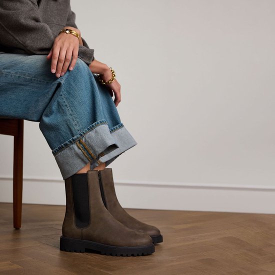Manfield - Dames - Donkergroene nubuck chelsea boots - Maat 42