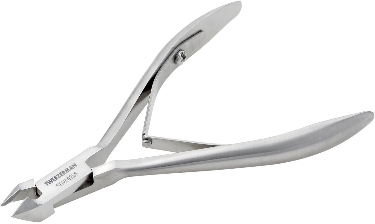 Tweezerman Rockhard Cuticle Nipper – Heavy‑Duty Nagelriemtang Van Roestvrij Staal – Professionele Manicure & Pedicure Tool – Precisie‑Snijkanten Voor Dikke Of Harde Nagelriemen – Duurzaam, Sterk & Comfortabel In Gebruik