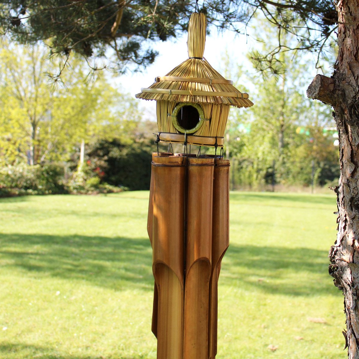 Lrg Rond Vogelhuisje Zeegras met Klokkenspel 56x20cm