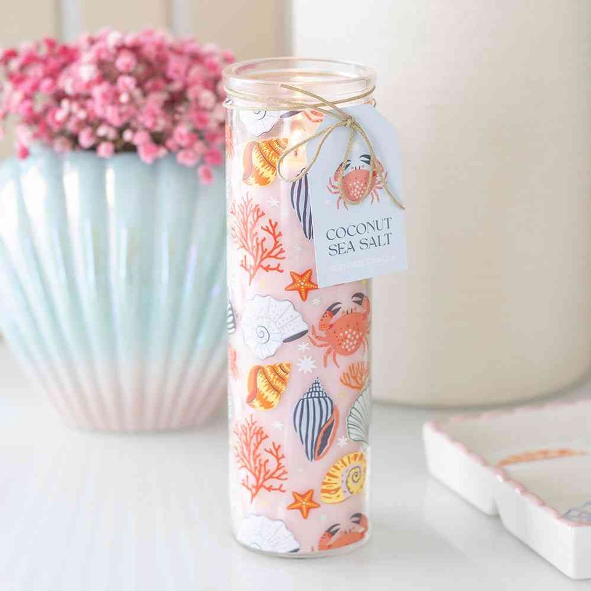 Something Different Pastel Shell Print Coconut & Sea Salt Tube Geurkaars - Multicolours