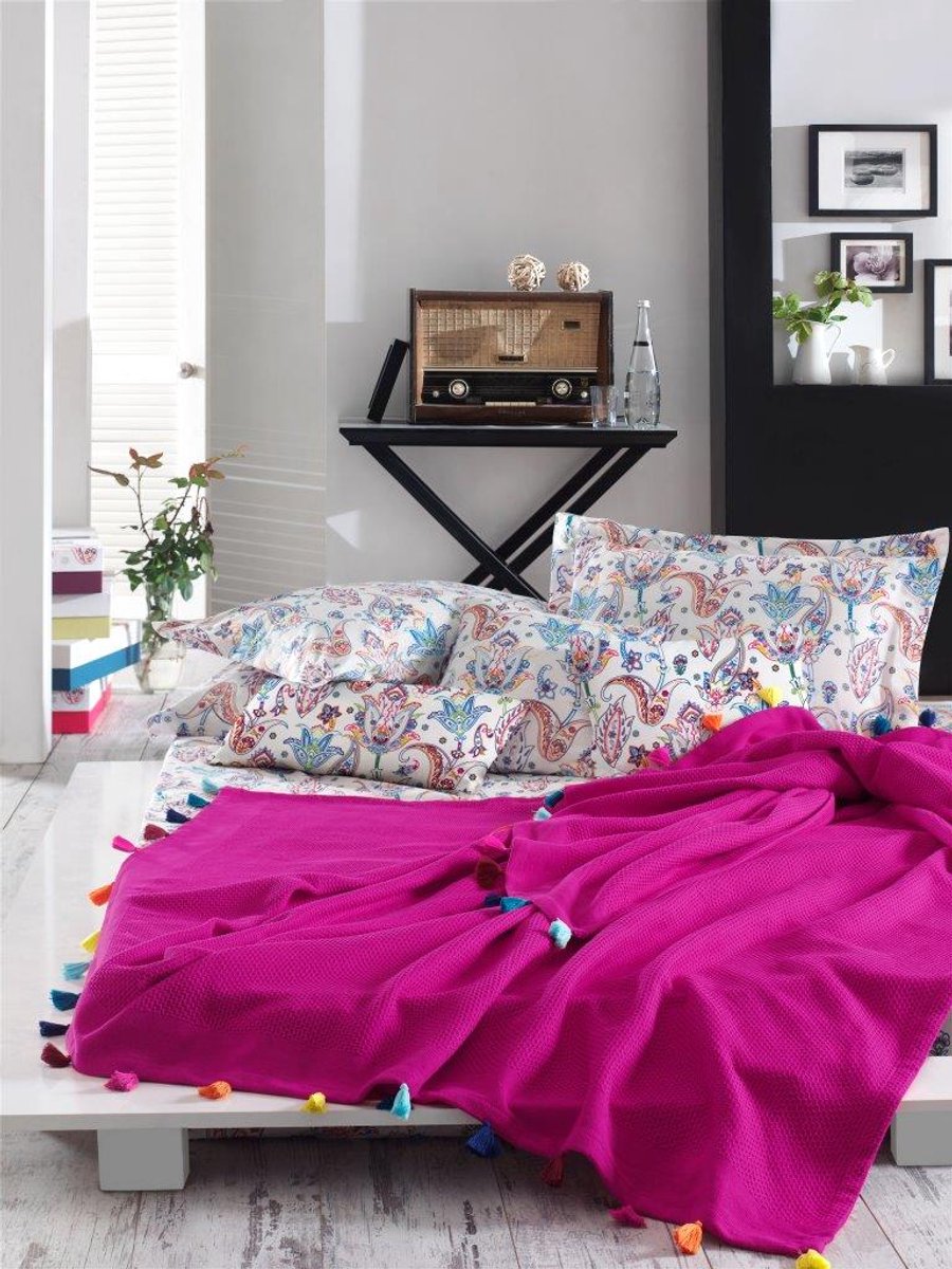 FARO Series - Beddengoedset - 160x200cm - Katoenen Deken - Fuchsia