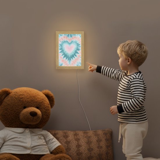 Nachtlampje 15x20 cm - Kinder lamp - Hartvormig - Tie dye - Pasteltinten - Lichtgroen - Tafellamp kinderkamer - Slaapkamer lamp - Bedlamp kinderen - Kinderlampje stopcontact - Wandlamp babykamer - Nachtlampjes van Merkloos — afbeelding 5
