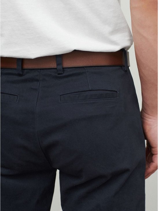 Next - Heren - Straight fit - Zachte chino met riem - Blauw