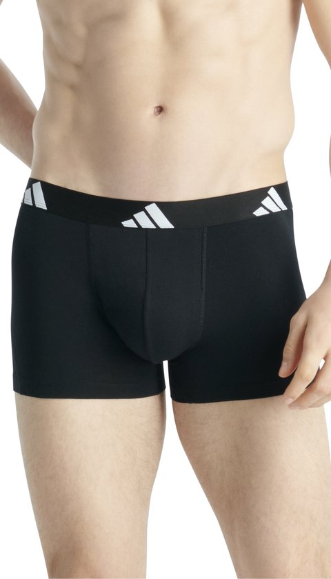 Voorkant van zwarte boxer met zwarte band en Adidas logo.