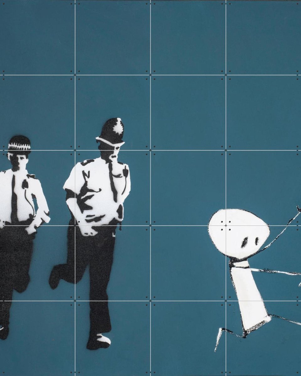 IXXI The Chase, Banksy - 80 x 100 cm - Gratis ophangtool - Grote wanddecoratie en posters - Pop art, Street art, Illustraties, Mancave, Woonkamer