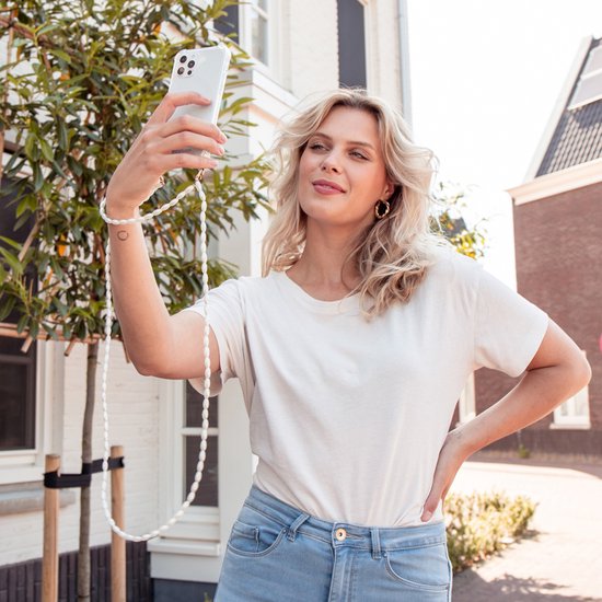 iMoshion Backcover avec cordon + bracelet - Coque iPhone 11 Perles - Transparente