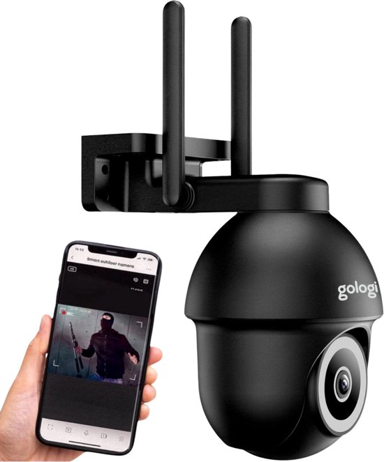 Zwarte Gologi beveiligingscamera met wifi-antennes. Naast de camera: een smartphone die een opname van een persoon met wapen toont.