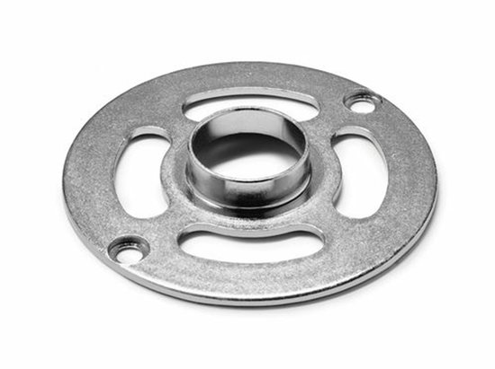 Zilverkleurige kopieerring met vier ovale uitsparingen en twee schroefgaten.