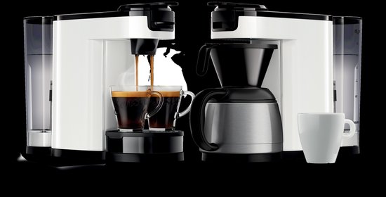 Twee witte Senseo-apparaten: een voor pads met twee mokken, een voor filterkoffie met kan.
