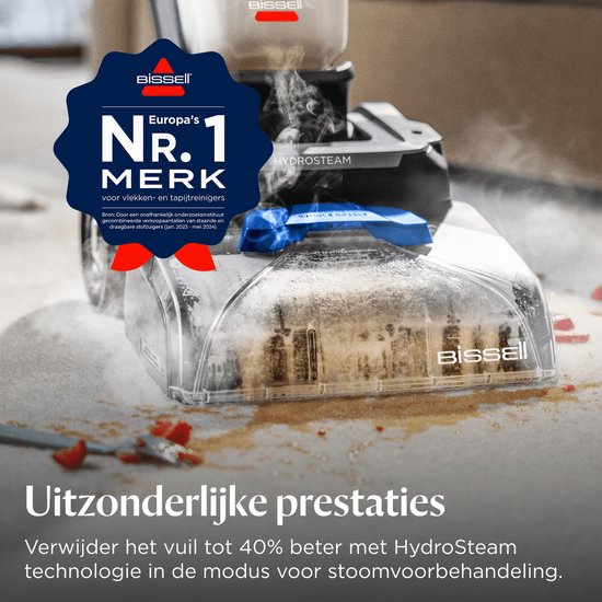 Een BISSELL PowerWash HydroSteam tapijtreiniger in werking op een vloerkleed, met een 'Nr. 1 merk Europa' medaille.