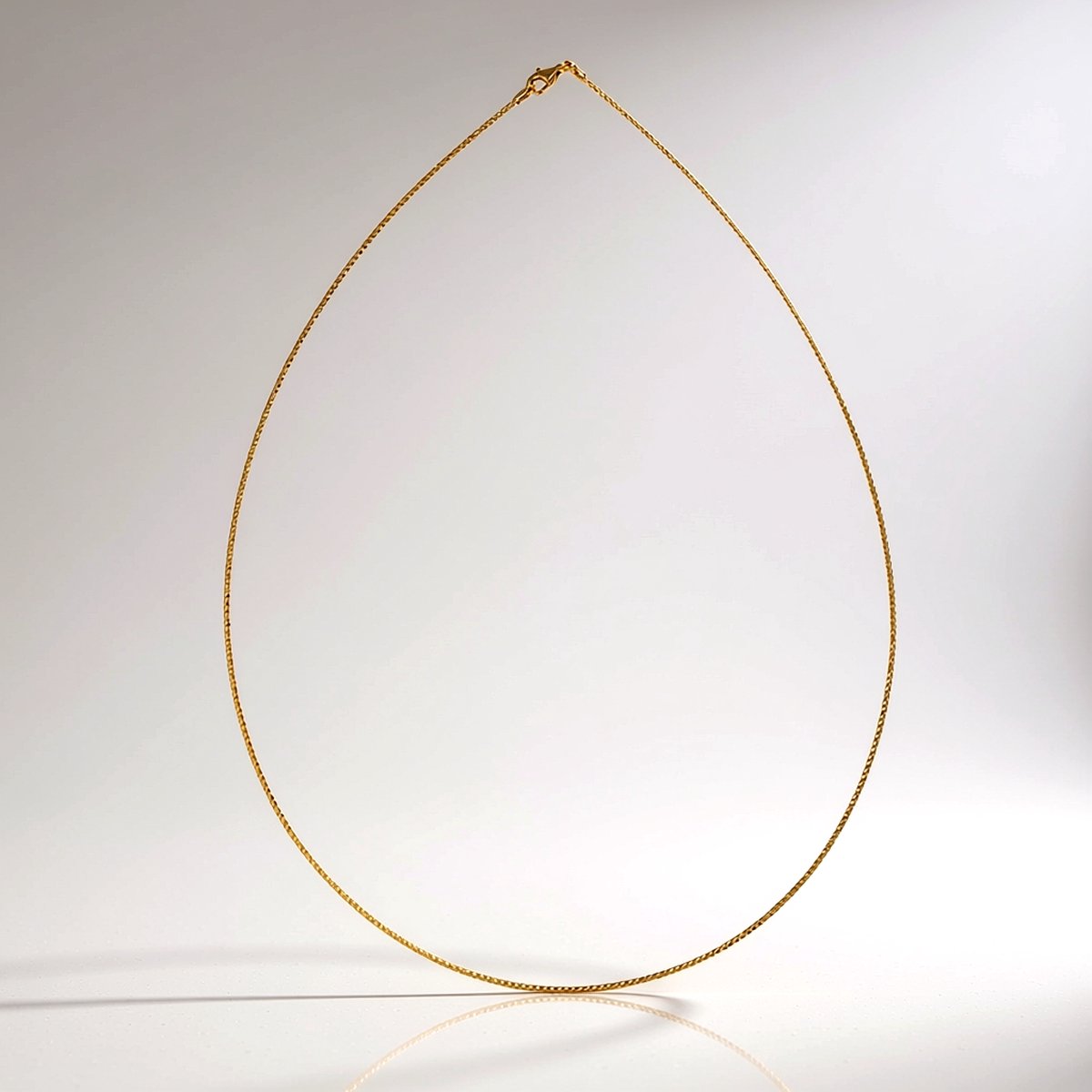 Cavill - Zilveren Halsketting 925 Sterling Zilver Verguld - Monosono Collection - Goudkleurige Minimalistische Druppelvorm - Verstelbaar 50 cm
