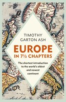 Boekomslag met een oude kaart van Europa en de titel 'Europe in 7 1/2 Chapters' in grote oranje letters.