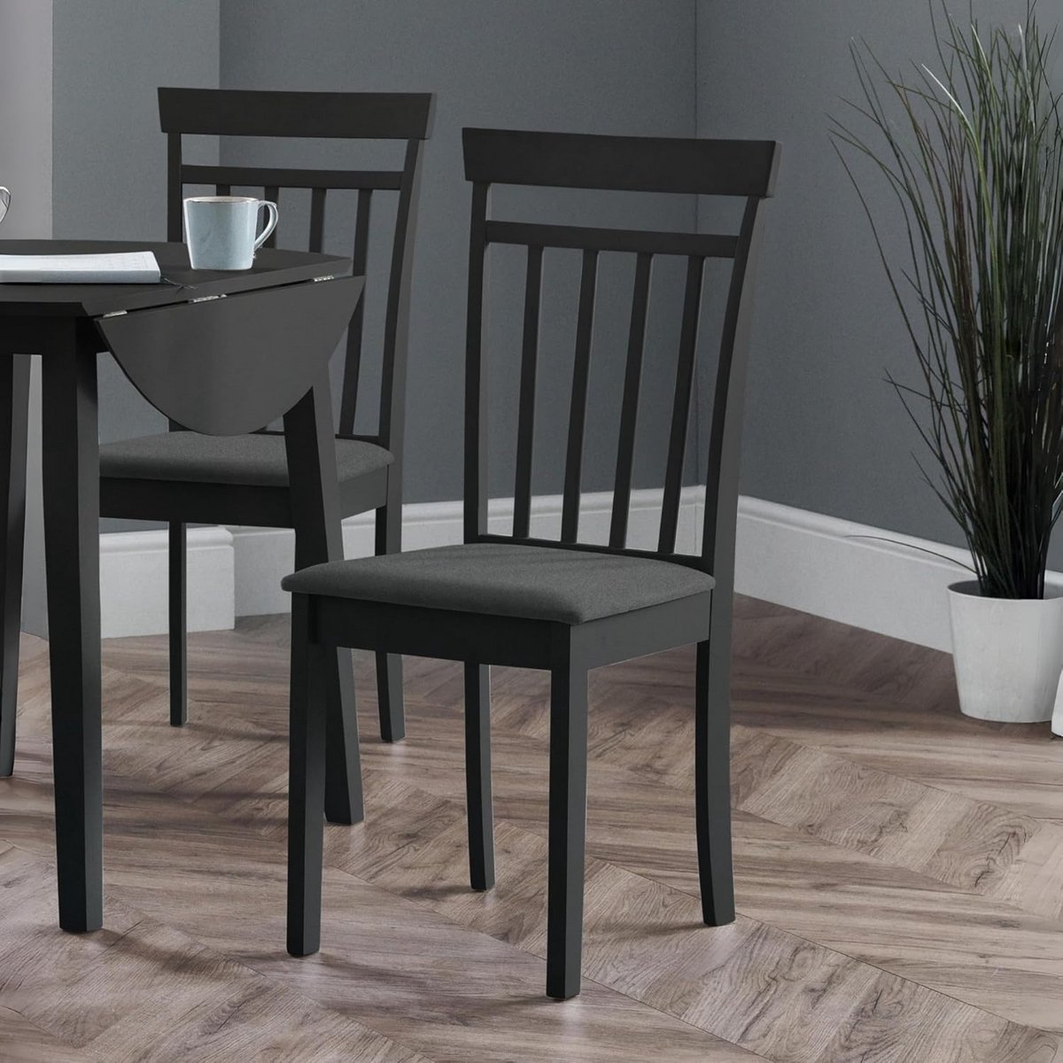 Set van 2 Moderne Zwarte Eetkamerstoelen | Comfortabele Eetstoelen