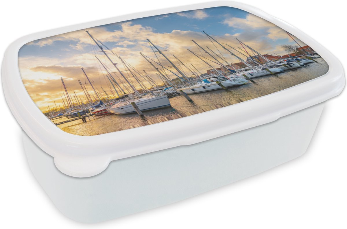 Broodtrommel Wit - Lunchbox - Brooddoos - Zee - Zeilboot - Haven - 18x12x6 cm - Volwassenen
