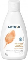 Bundle - Lactacyd - Lactacyd Intieme Waslotion Classic - 400 ml met glijmiddel