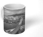 Mok - De Zuid-Koreaanse metropool Busan - zwart wit - 350 ML - Beker