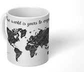 Mok - Wereldkaart - Zwart - Quote - 350 ML - Beker - Mok met Tekst