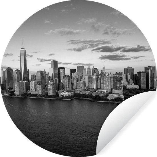 WallCircle - Muurstickers - Behangcirkel - Skyline New York tijdens Golden Hour - zwart wit - 80x80 cm - Muurcirkel - Zelfklevend - Ronde Behangsticker