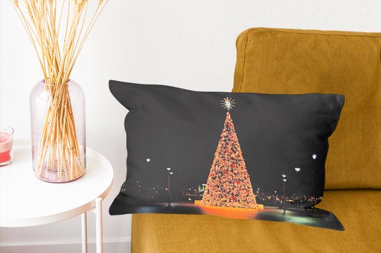 Sierkussens - Kussentjes Woonkamer - 50x30 cm - Een enorme kerstboom in de Verenigde Staten - Kerstversiering - Kerstdecoratie voor binnen - Woonkamer