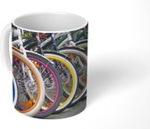 Mok - Koffiemok - Meerdere kleurrijke fietsen - Mokken - 350 ML - Beker - Koffiemokken - Theemok
