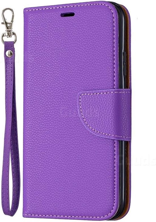 Xqisit Kunstleren Flip Case Hoesje voor iPhone 5C