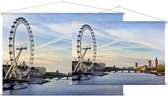 Uitzicht op de London Eye langs de Theems in Londen - Foto op Textielposter - 90 x 60 cm