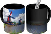 Magische Mok - Foto op Warmte Mok - Landschap met windmolens aan het water - 350 ML