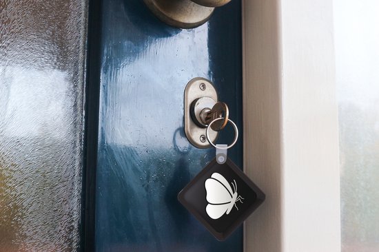 Porte-clés Animaux illustration fond noir - Une illustration d'un papillon sur fond noir Porte-clés plastique - Porte-clés carré avec photo