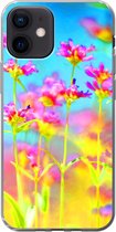 Geschikt voor iPhone 12 hoesje - Bloemen - Kunst - Psychedelisch - Siliconen Telefoonhoesje