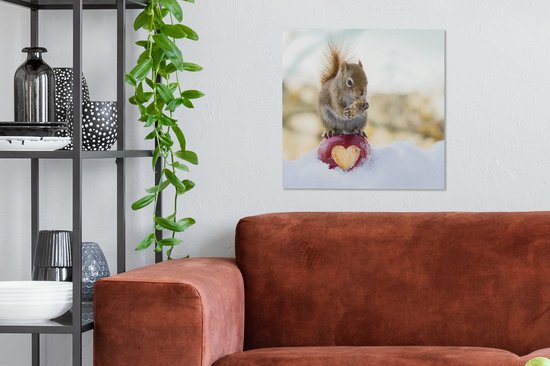 Tableau sur toile Écureuil sur pomme avec un coeur manquant - 50x50 cm - Décoration murale