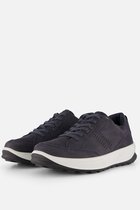 Blauwe ECCO nubuck sneakers met witte zool en veters.