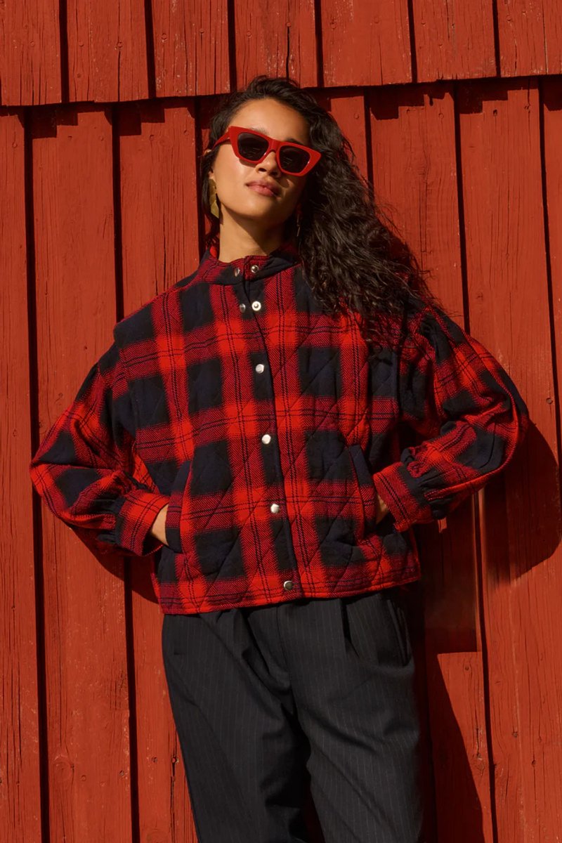 25519005 mave red check sleeveless jacket