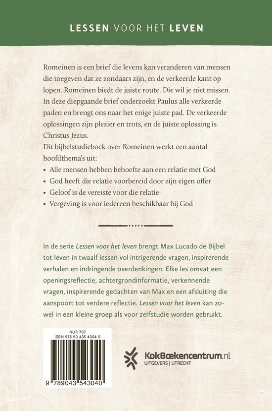 Achterkant van boek "Romeinen" van Max Lucado. Beschrijft de brief en de thema's. ISBN en KokBoekencentrum.nl logo.