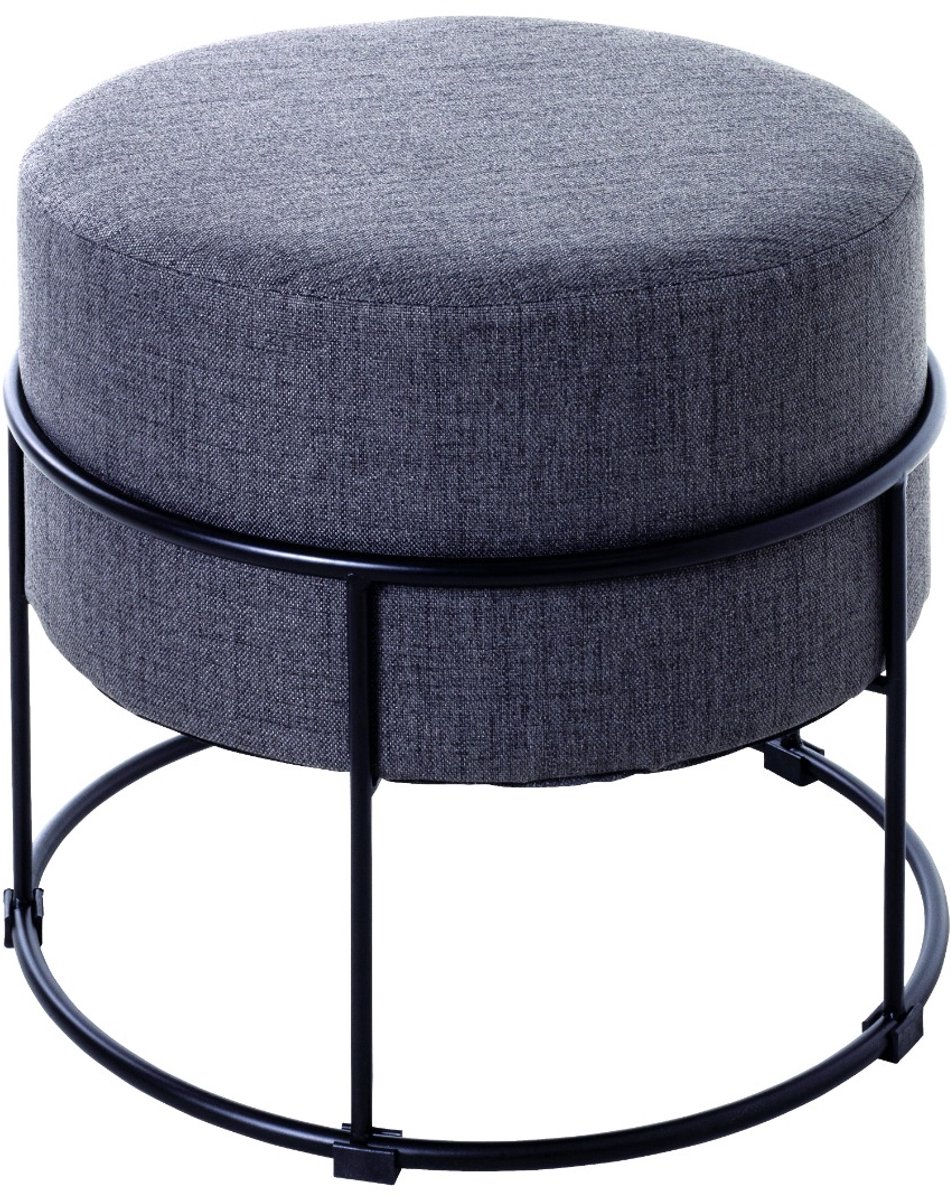 Poef – Ronde gestoffeerde poef – Zwart stalen buisframe – Antraciet textiel op MDF zitting – Comfortabele zit – Gemonteerd geleverd – Diameter 48 cm x hoogte 44 cm