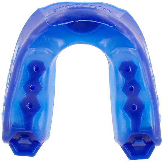 Blauwe mondbeschermer, voorkant, met hexagonale patronen en logo.