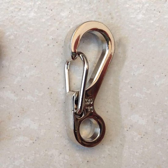 BIASTNR Set van 2 permanente lucifers met sleutelhanger, navulbare vuursteenaansteker met kerosine voor kamperen wandelen